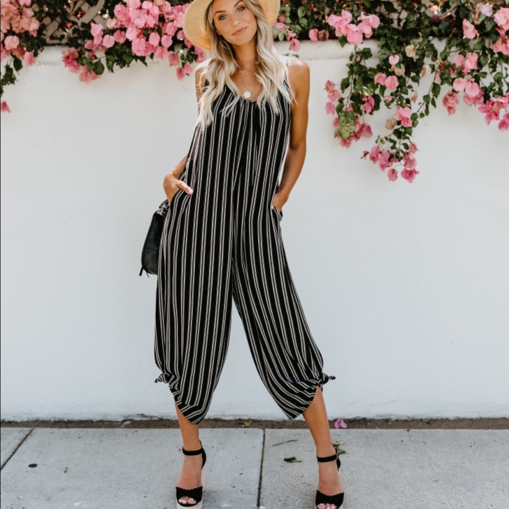 Vici Jukebox Adjustable Pocketed Jumpsuit- Black